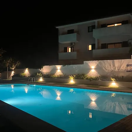 Sardinia Escape In - *