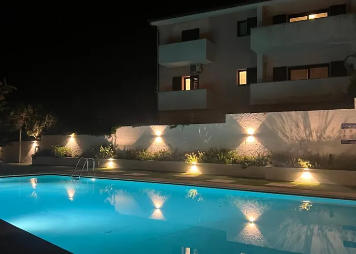 Sardinia Escape In - *